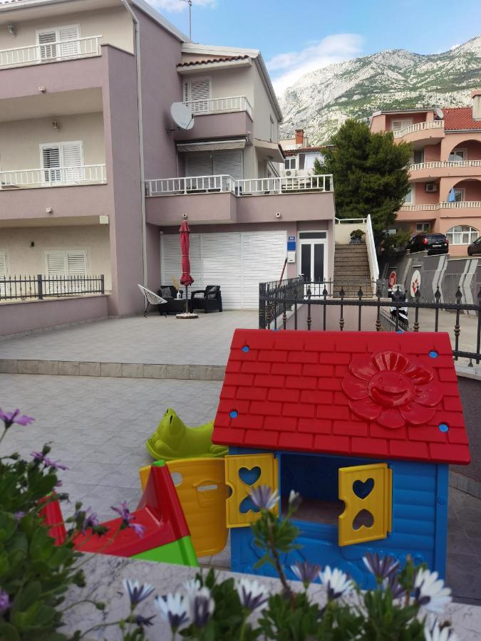 Nessa & Meli Apartment Makarska